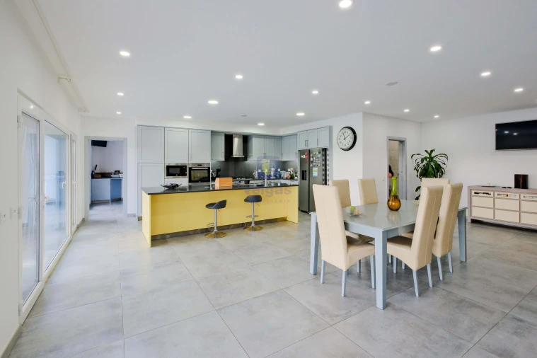 Moradia T4 para Venda em Lousa Foto 61