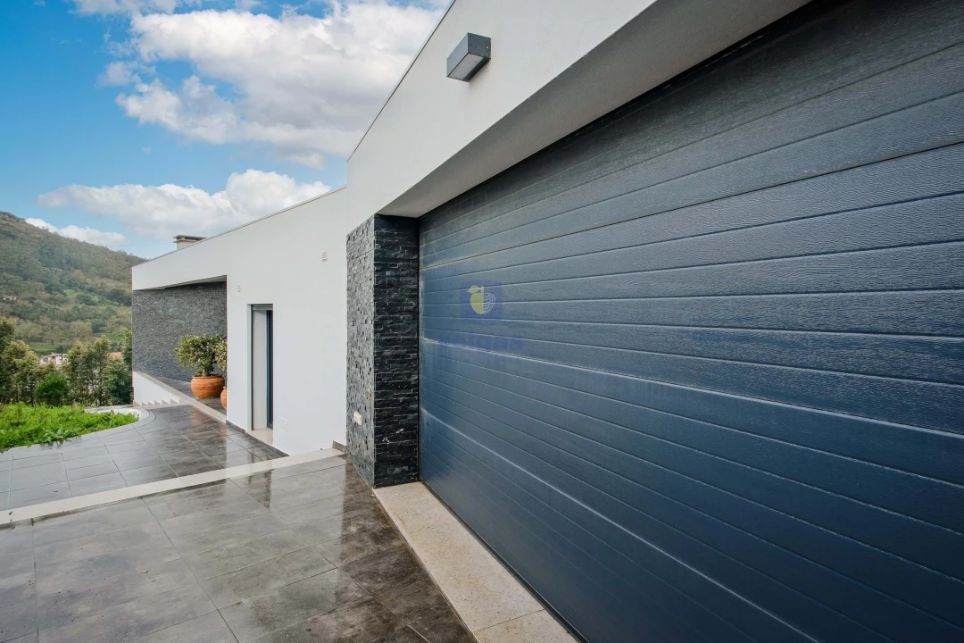 Moradia T4 para Venda em Lousa Foto 24