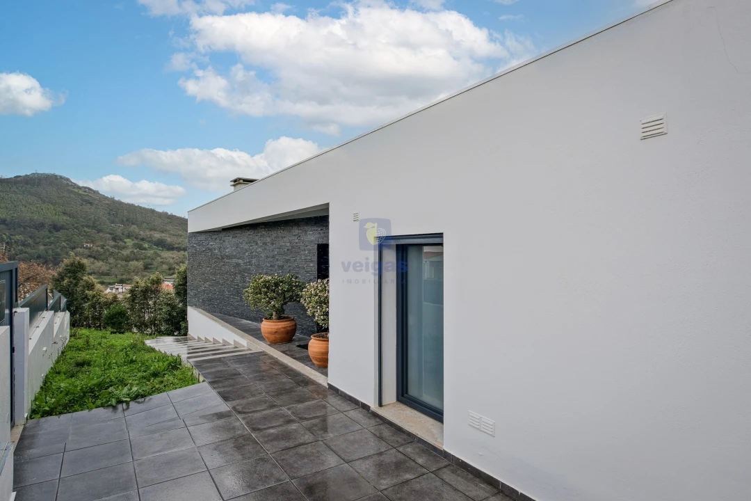 Moradia T4 para Venda em Lousa Foto 19