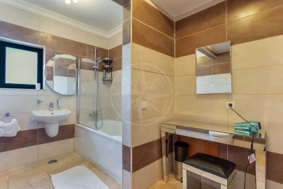 Moradia T6 para Venda em Tavira (Santa Maria e Santiago)