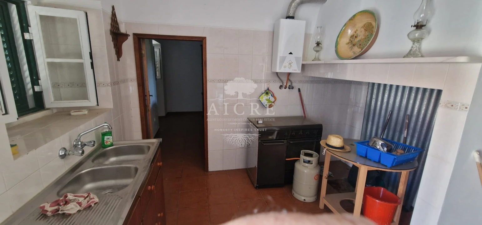 Moradia T6 para Venda em Redondo Foto 15