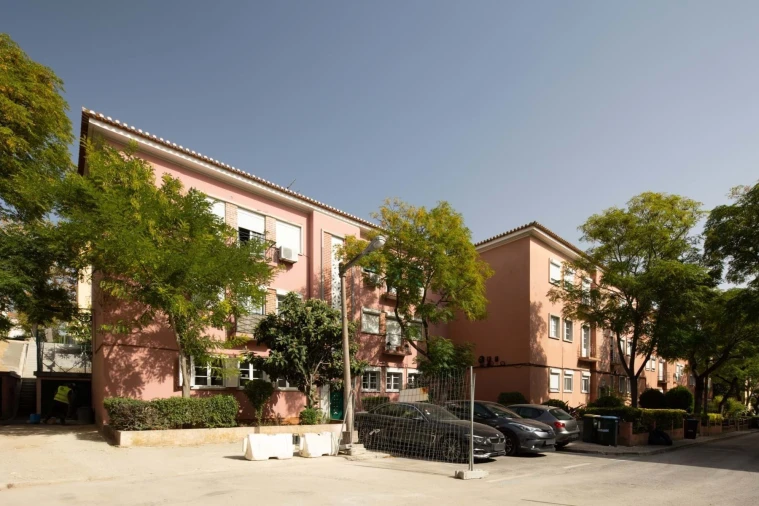 Apartamento T2 para Arrendamento em Alvalade Foto 17