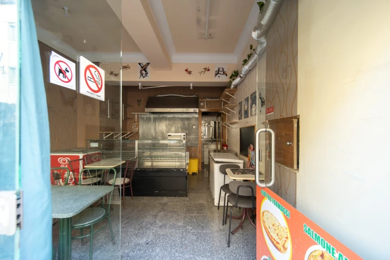 Negócio para Arrendamento em São Vicente Foto 2