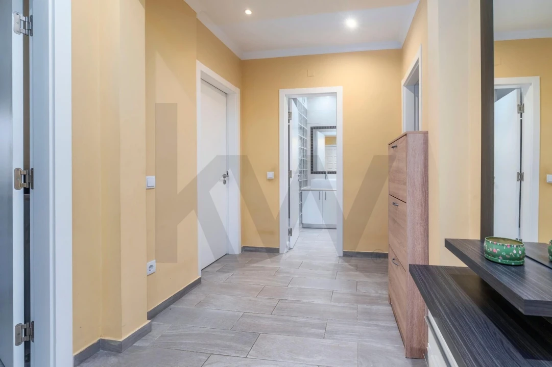 Apartamento T2 para Venda em Olhão Foto 9