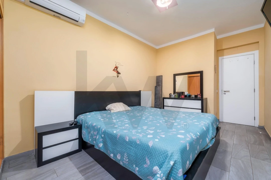 Apartamento T2 para Venda em Olhão Foto 8