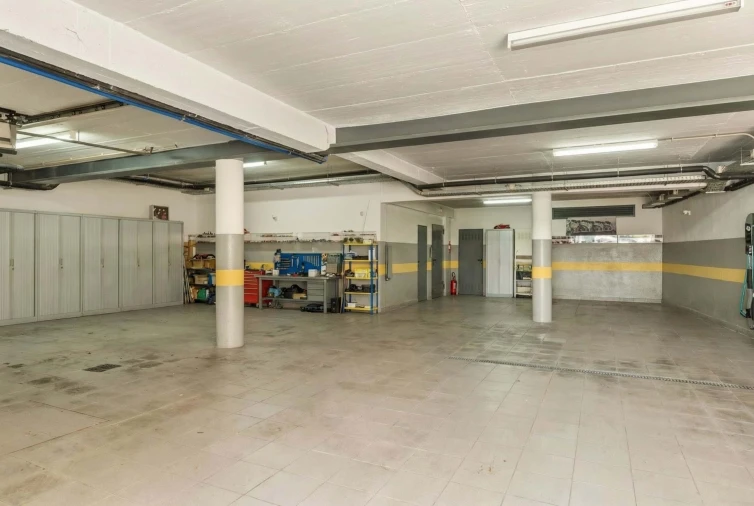 Moradia T4 para Venda em Lumiar Foto 53