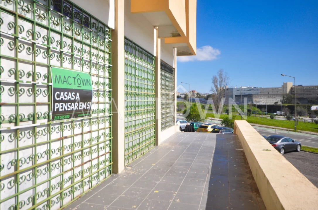 Loja para Arrendamento em Marvila Foto 3