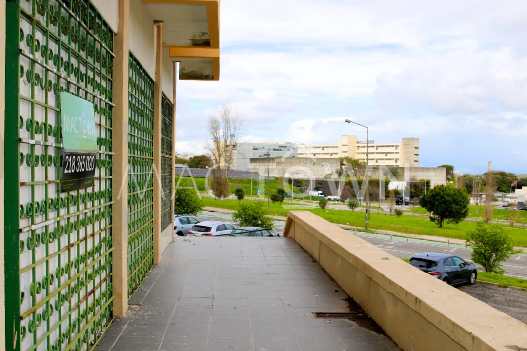 Loja para Arrendamento em Marvila Foto 20