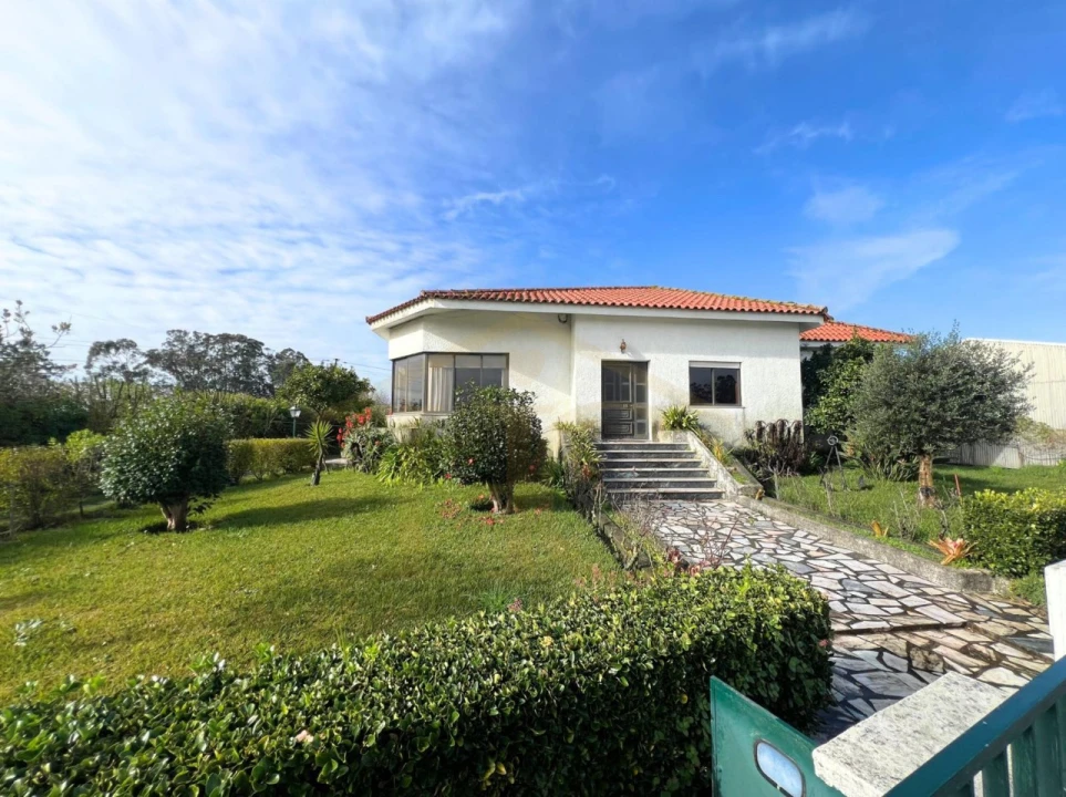 Moradia T4 para Venda em Póvoa de Varzim, Beiriz e Argivai Foto 1