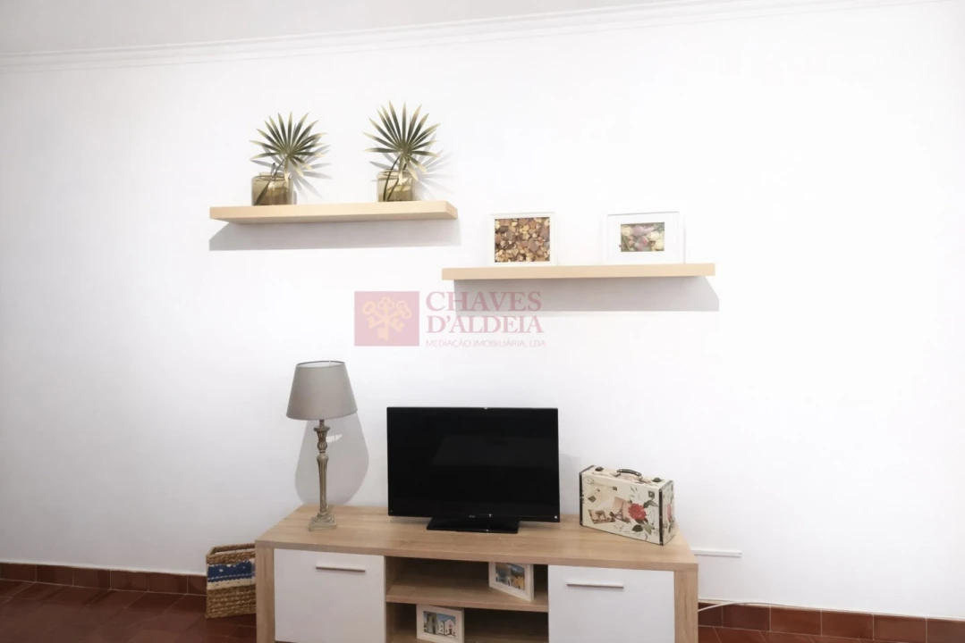 Apartamento T1 para Arrendamento em Ericeira Foto 3