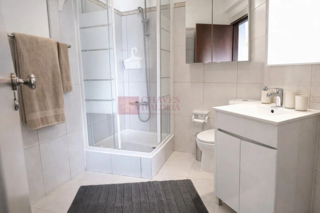 Apartamento T1 para Arrendamento em Ericeira Foto 5