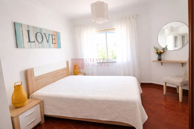 Apartamento T1 para Arrendamento em Ericeira Foto 6