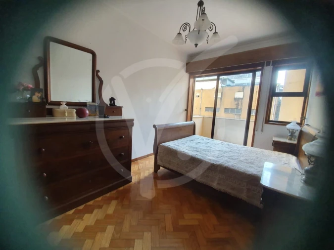 Apartamento T3 para Arrendamento em Oliveira, São Paio e São Sebastião Foto 15