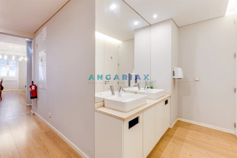 Negócio para Trespasse em Sé Nova, Santa Cruz, Almedina e São Bartolomeu Foto 27