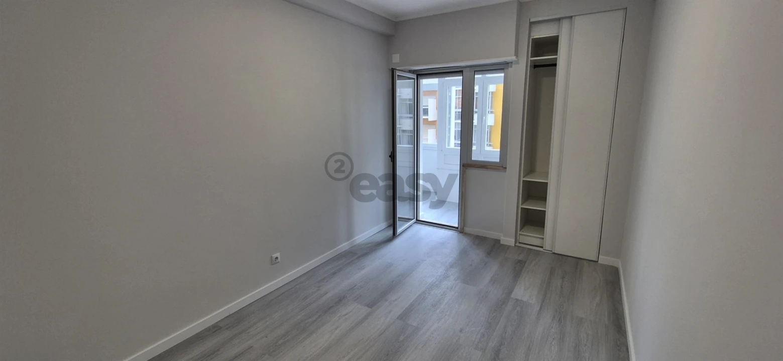 Apartamento T2 para Venda em Oeiras e São Julião da Barra, Paço de Arcos e Caxias Foto 18
