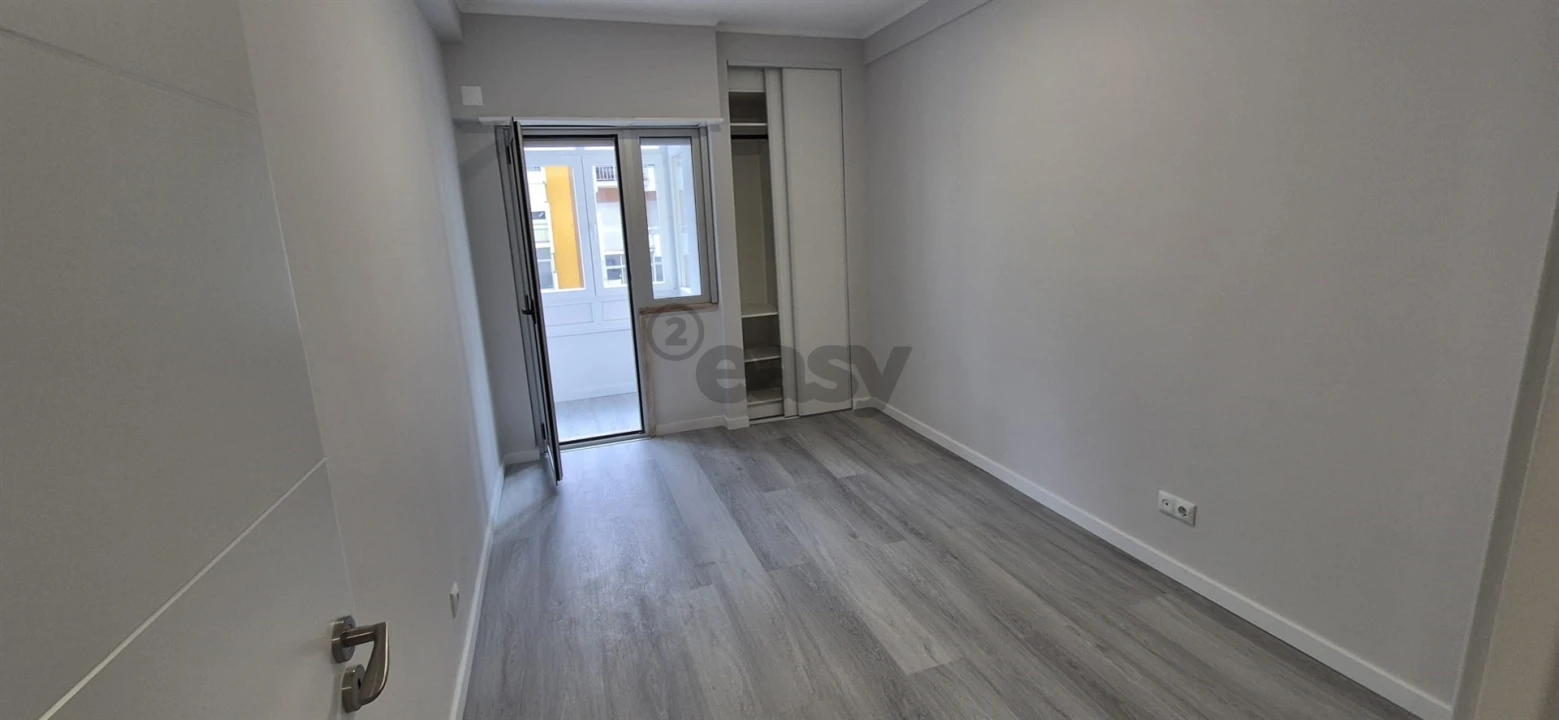 Apartamento T2 para Venda em Oeiras e São Julião da Barra, Paço de Arcos e Caxias Foto 19