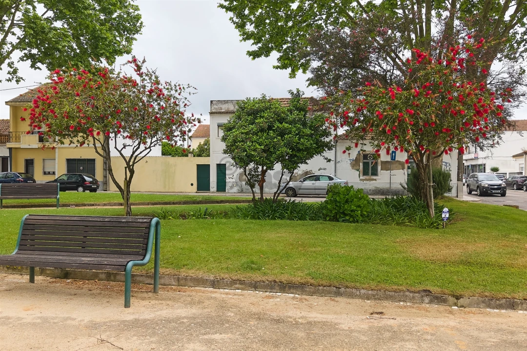 Moradia T3 para Venda em Almeirim Foto 40