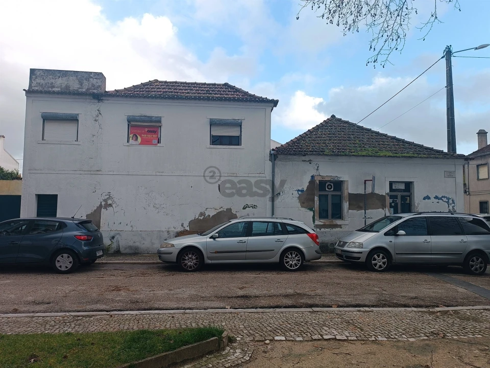 Moradia T3 para Venda em Almeirim Foto 2