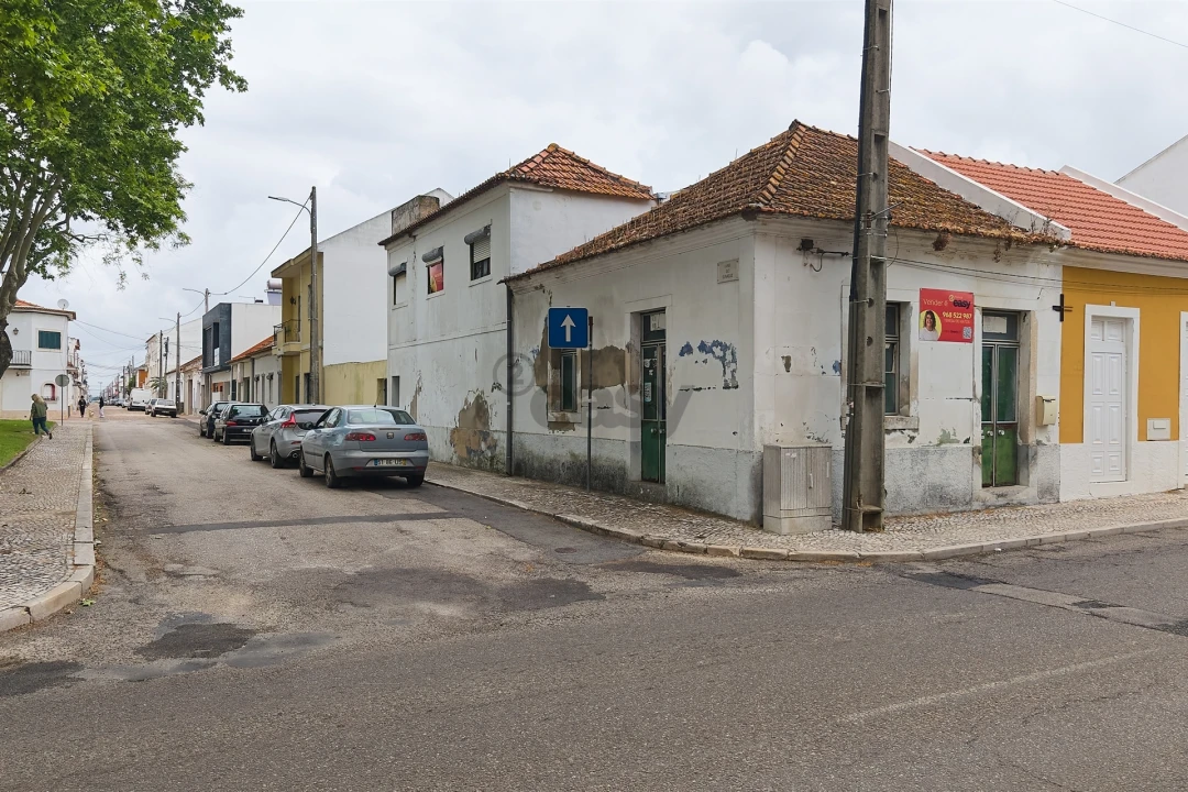 Moradia T3 para Venda em Almeirim Foto 11