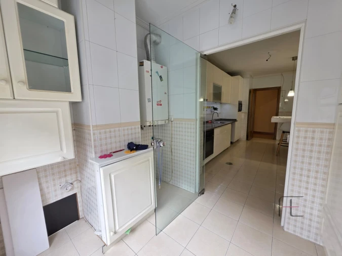 Apartamento T1 para Arrendamento em Rio Tinto Foto 10