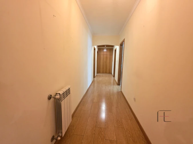 Apartamento T1 para Arrendamento em Rio Tinto Foto 5