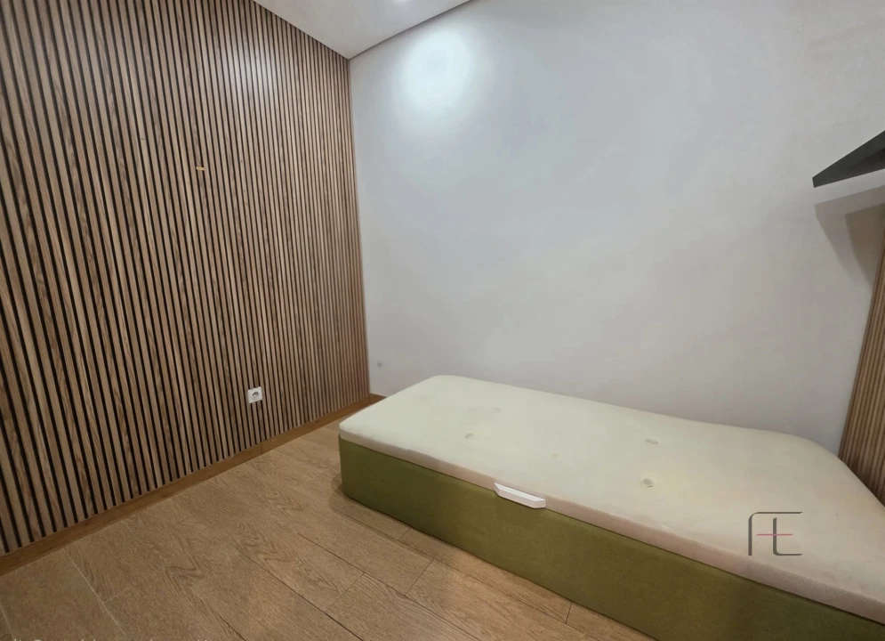 Apartamento T1 para Arrendamento em Rio Tinto Foto 16