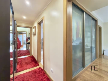 Apartamento T3 para Venda em Mafamude e Vilar do Paraíso