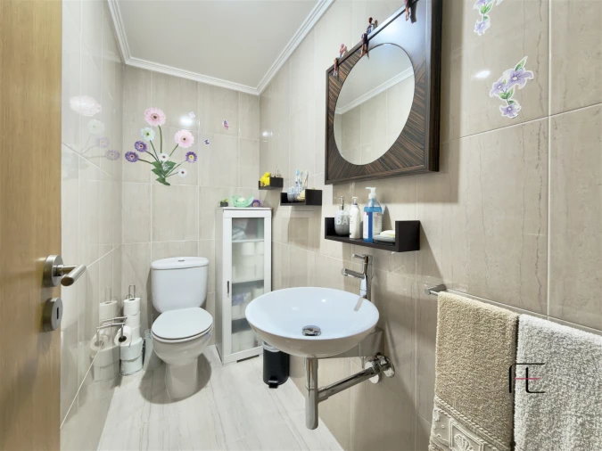 Apartamento T3 para Venda em Mafamude e Vilar do Paraíso Foto 26