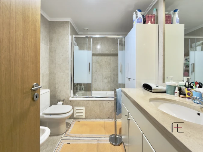 Apartamento T3 para Venda em Mafamude e Vilar do Paraíso Foto 21
