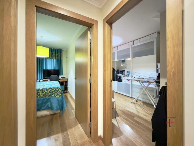 Apartamento T3 para Venda em Mafamude e Vilar do Paraíso Foto 30