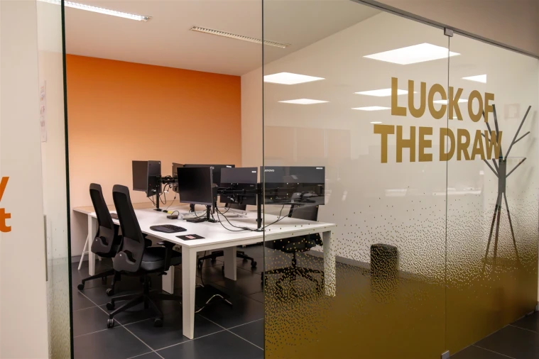 Escritório para Venda em Serzedo e Perosinho Foto 14