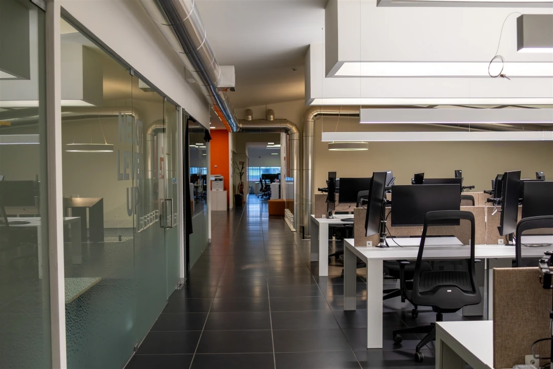 Escritório para Venda em Serzedo e Perosinho Foto 11