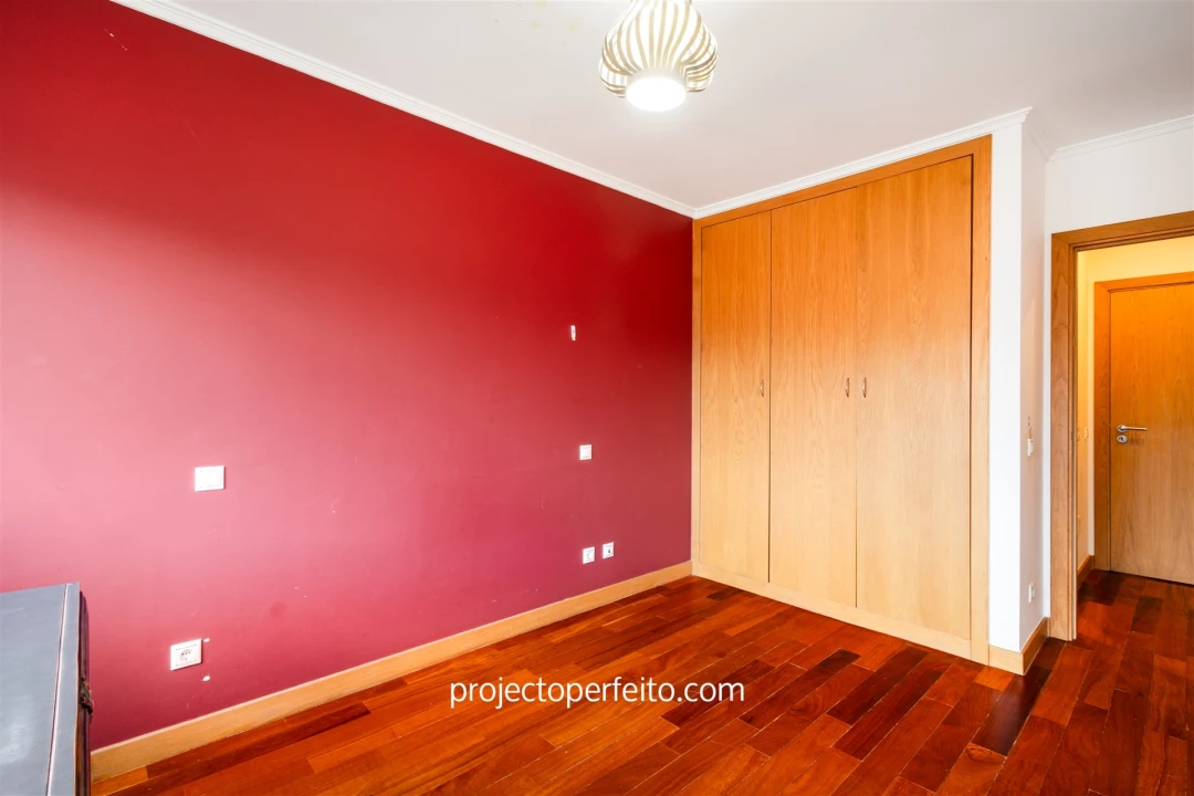 Apartamento T2 para Venda em Espinho Foto 10