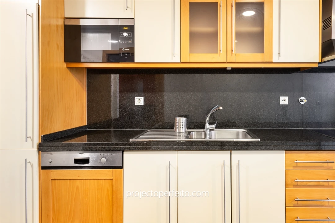 Apartamento T2 para Venda em Espinho Foto 7