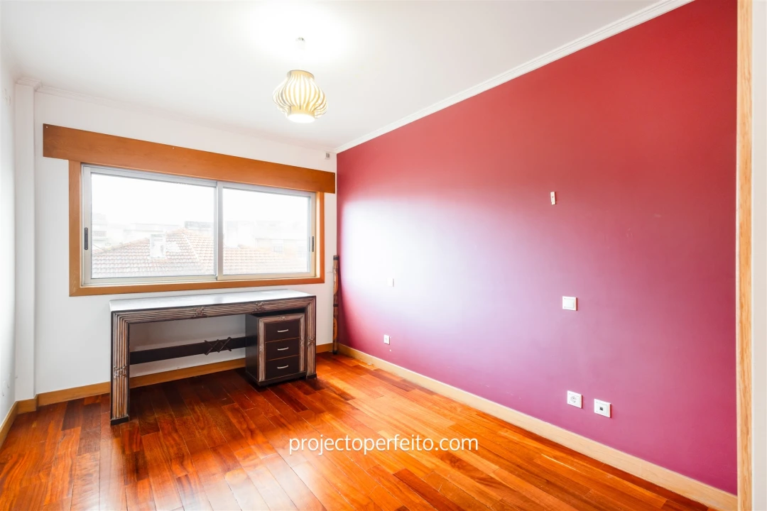 Apartamento T2 para Venda em Espinho Foto 9