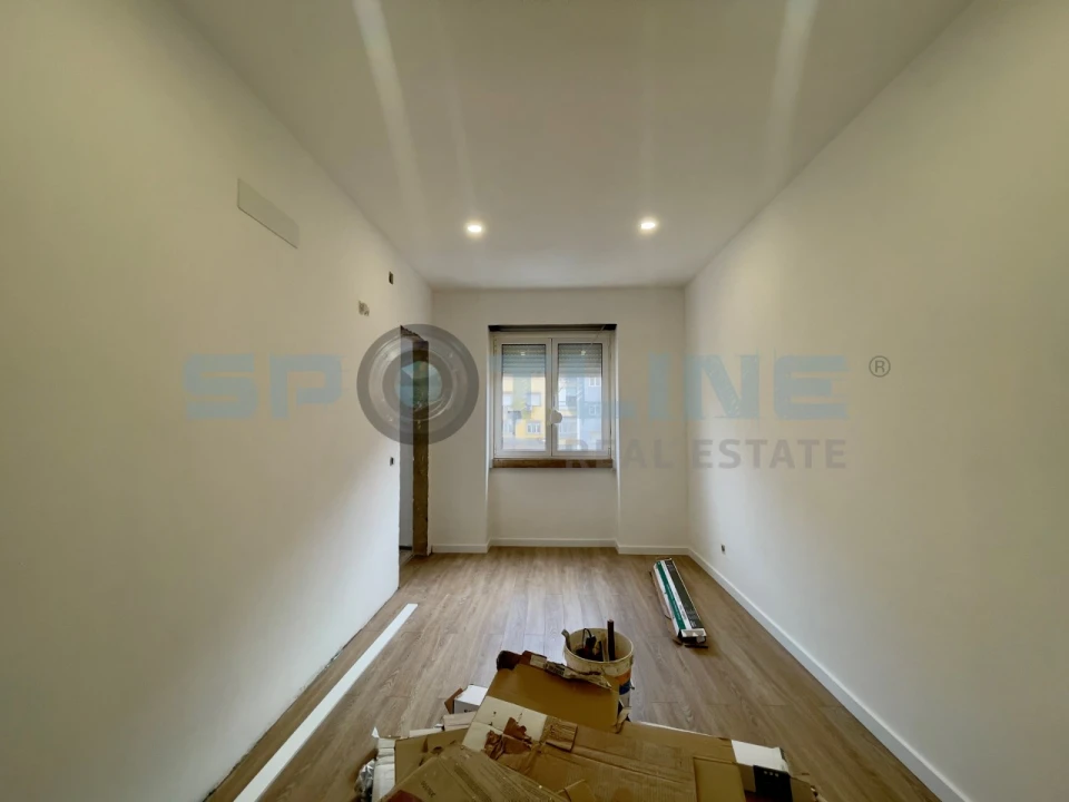 Apartamento T2 para Arrendamento em Alvalade Foto 14