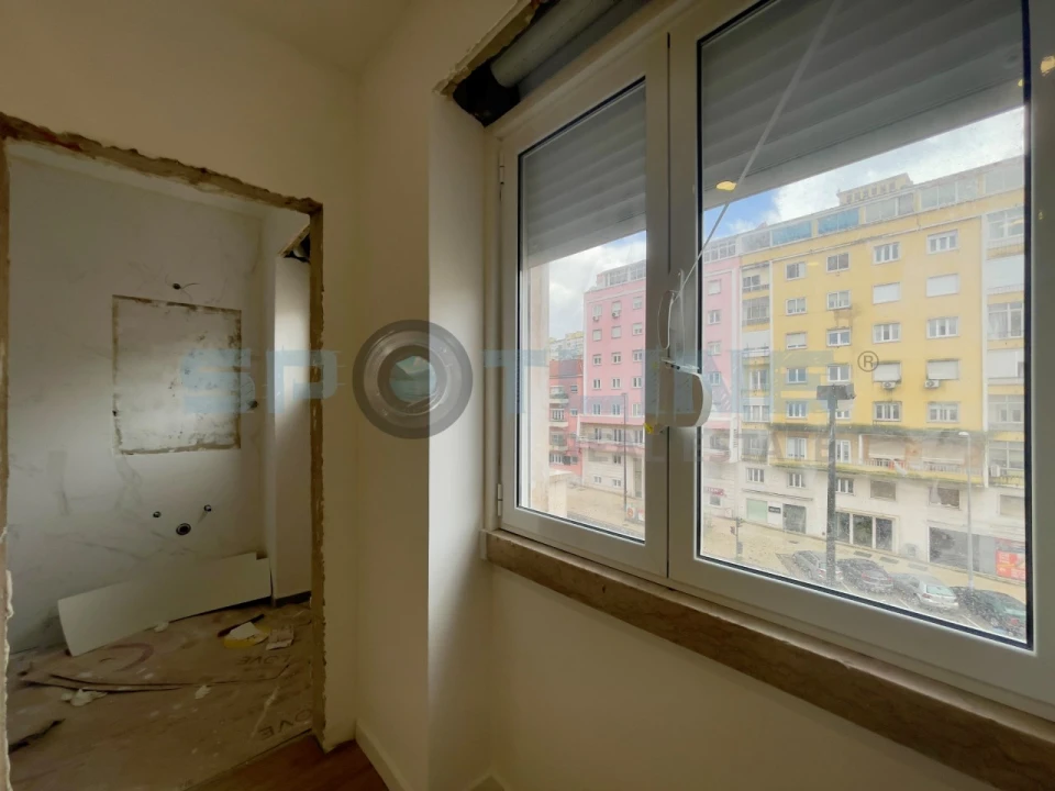 Apartamento T2 para Arrendamento em Alvalade Foto 21