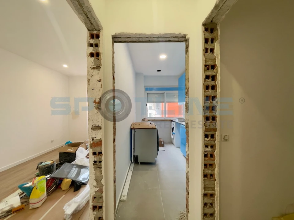Apartamento T2 para Arrendamento em Alvalade Foto 23