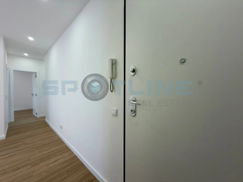 Apartamento T2 para Arrendamento em Alvalade Foto 6