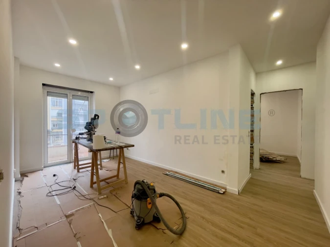 Apartamento T2 para Arrendamento em Alvalade Foto 8