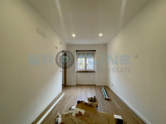 Apartamento T2 para Arrendamento em Alvalade Foto 14