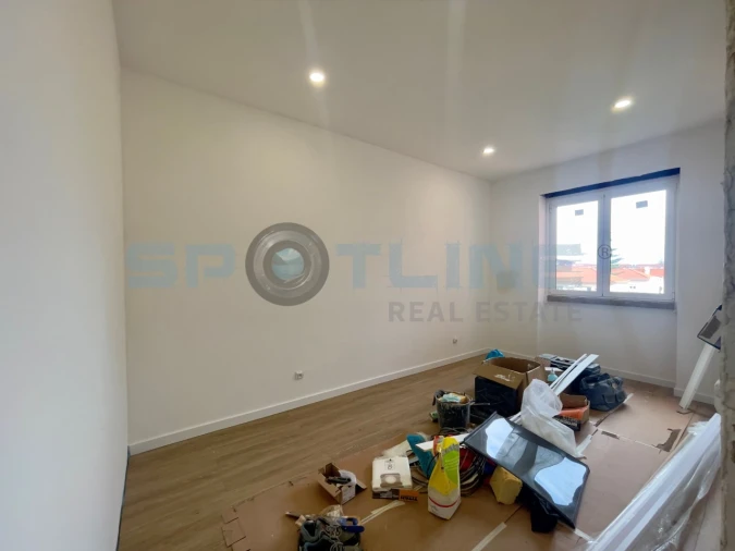Apartamento T2 para Arrendamento em Alvalade Foto 24