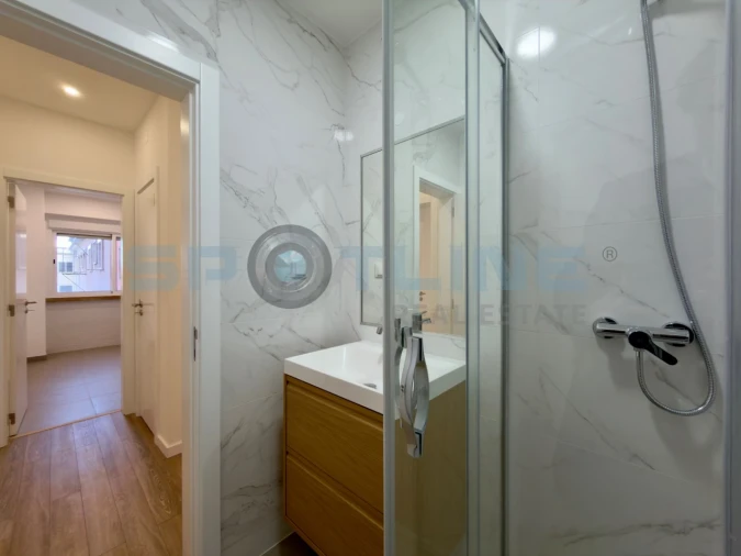 Apartamento T2 para Arrendamento em Alvalade Foto 15