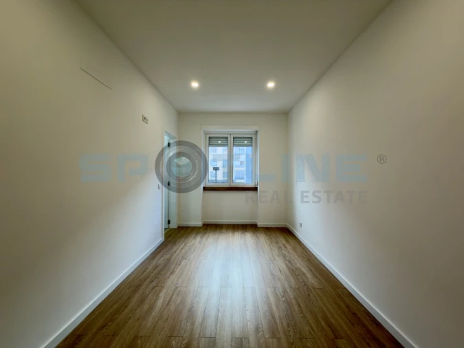 Apartamento T2 para Arrendamento em Alvalade Foto 20