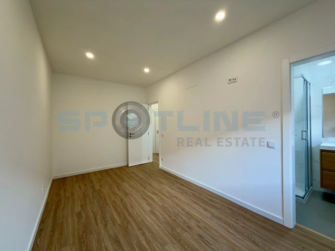 Apartamento T2 para Arrendamento em Alvalade Foto 22