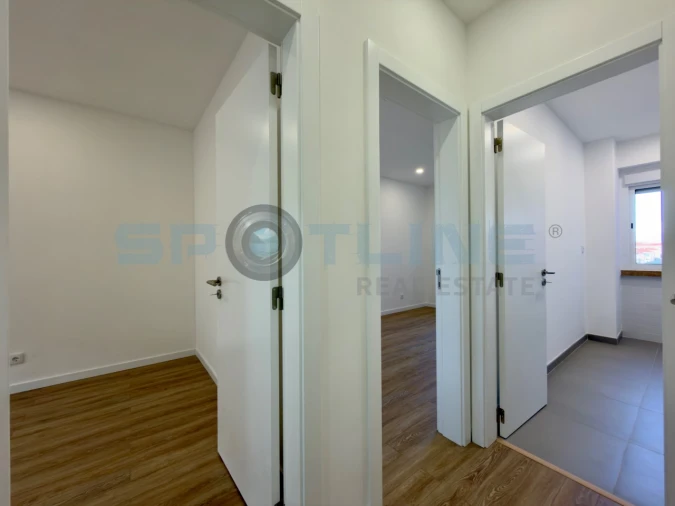 Apartamento T2 para Arrendamento em Alvalade Foto 35
