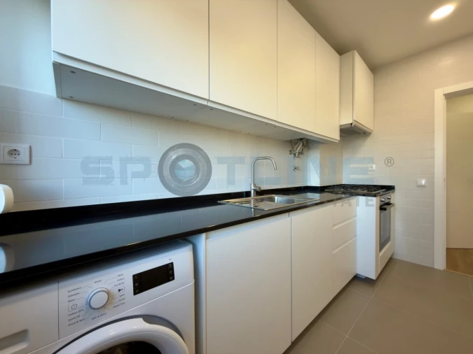 Apartamento T2 para Arrendamento em Alvalade Foto 40