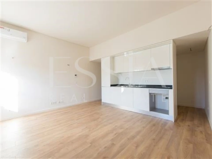 Apartamento T0 para Venda em Cedofeita, Santo Ildefonso, Sé, Miragaia, São Nicolau e Vitória Foto 2