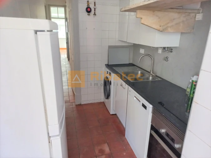 Apartamento T2 para Arrendamento em Estrela Foto 4
