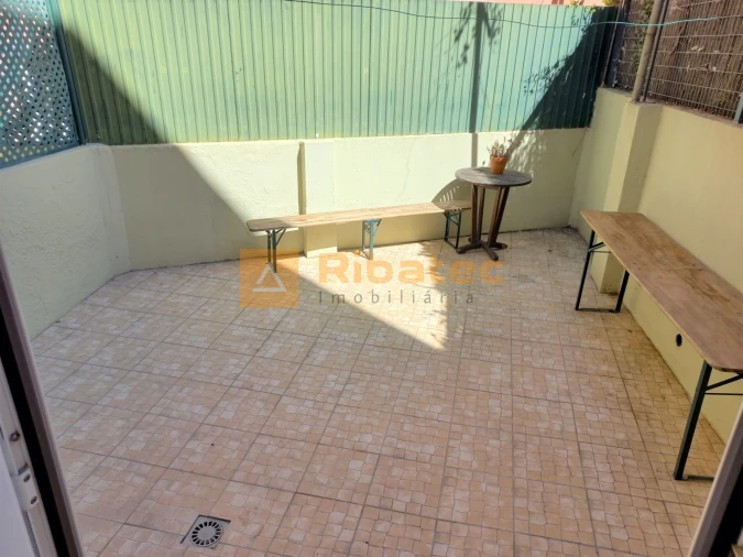 Apartamento T2 para Arrendamento em Estrela Foto 13
